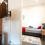 Livemore24 - Space In Hoch Smart-tv - 24-7 Check-in Und Kueche