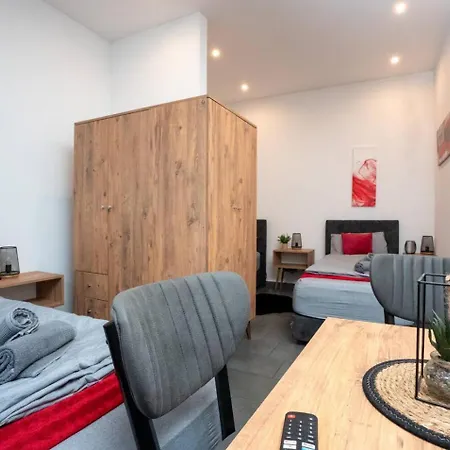 Livemore24 - Space In Recklinghausen Hoch Smart-Tv - 24-7 Check-In Und Kueche Recklinghausen
